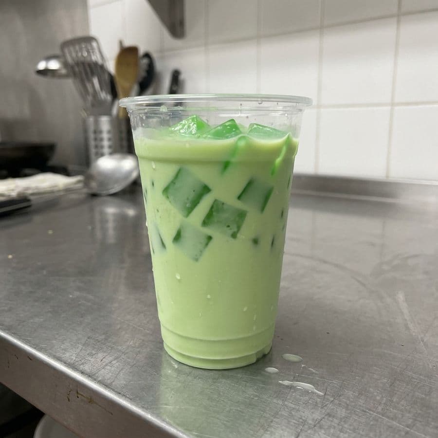 Pandan Milk with Pandan Jelly